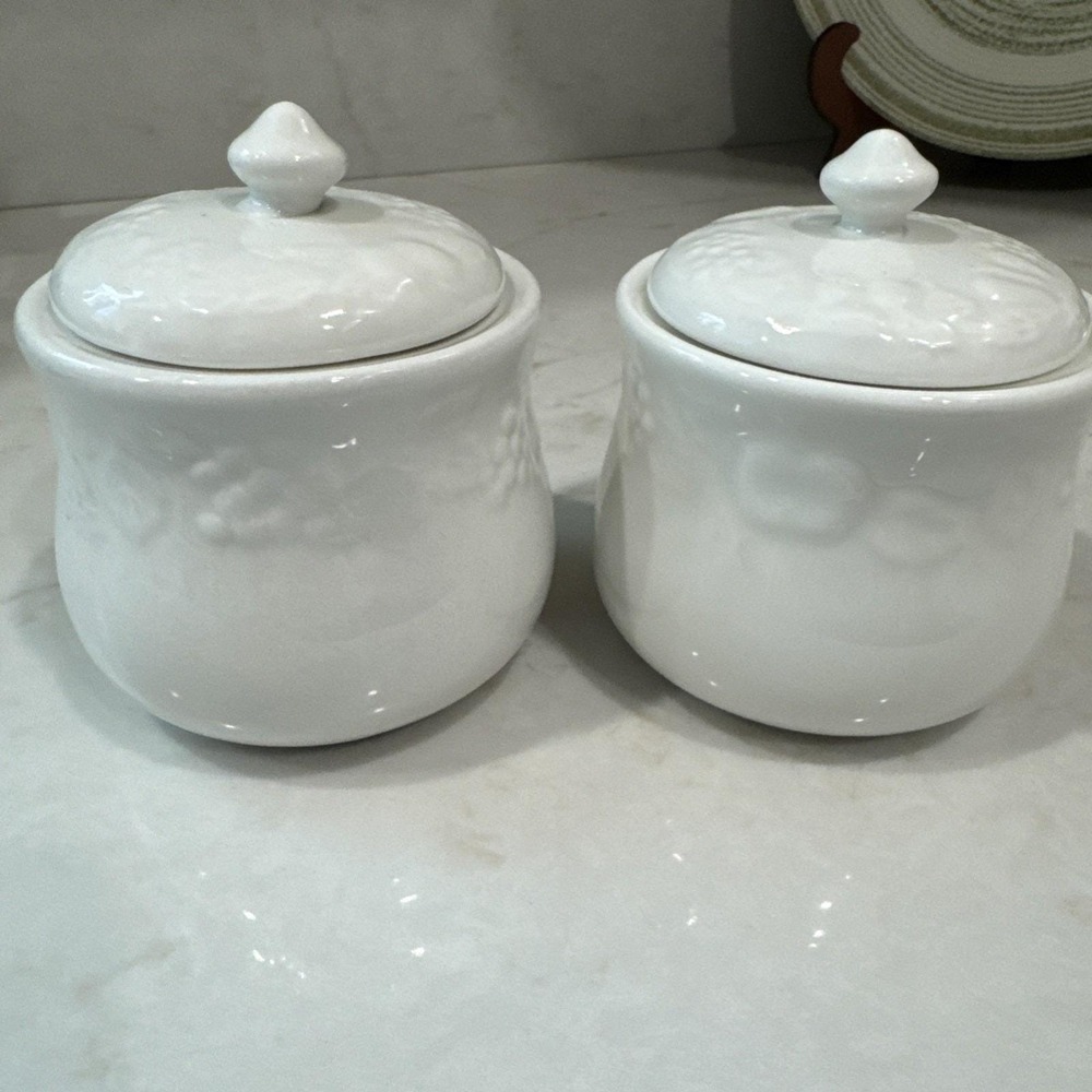 Gibson Stoneware White Embossed Raised Fruit Design Sugar Bowl With Lid